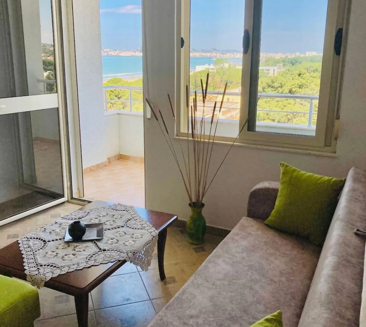 Lunasol Seaside Apartments Durres 0*,  Albania