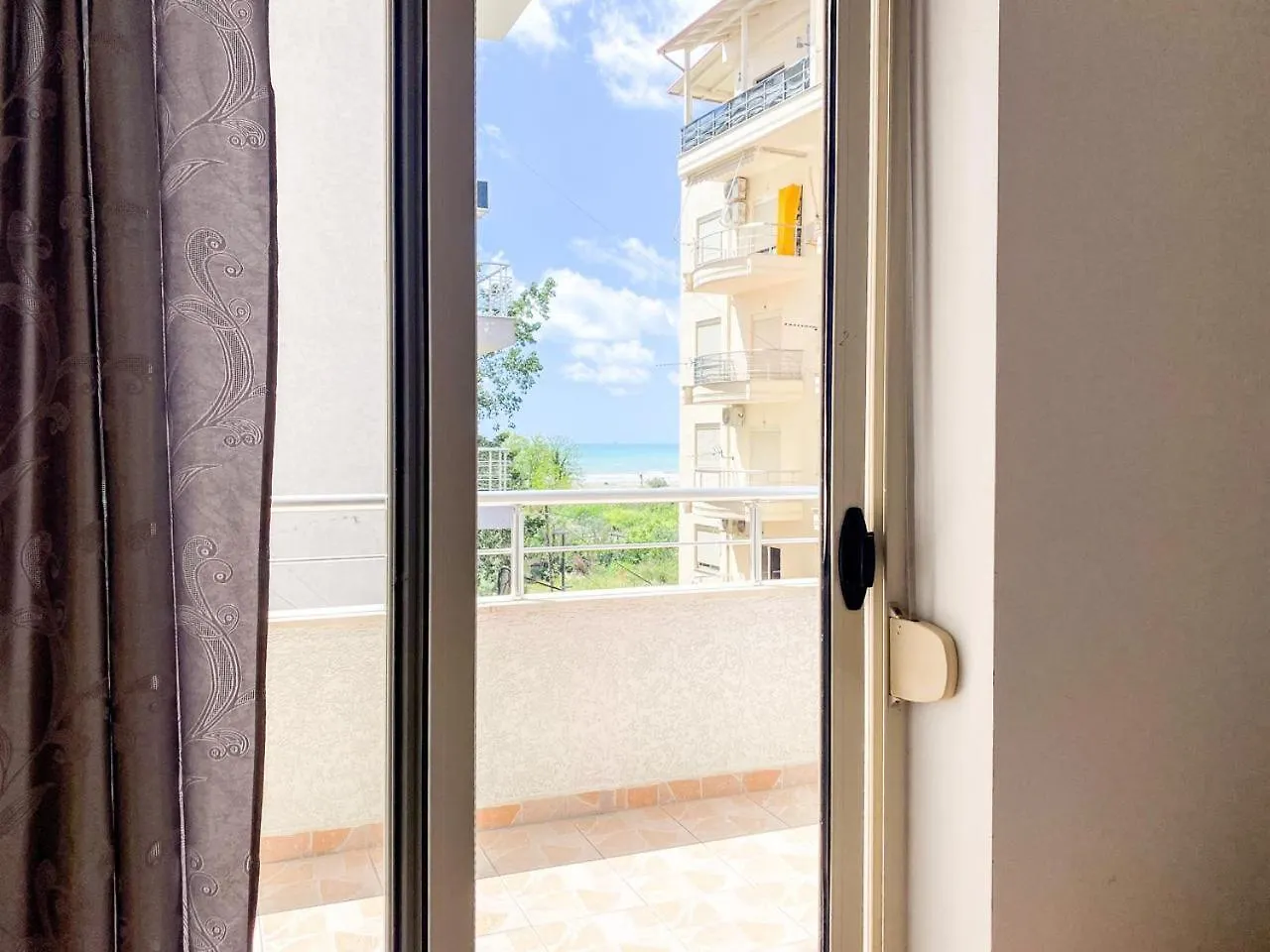 Apartahotel Lunasol Seaside Apartments Durrës Albania