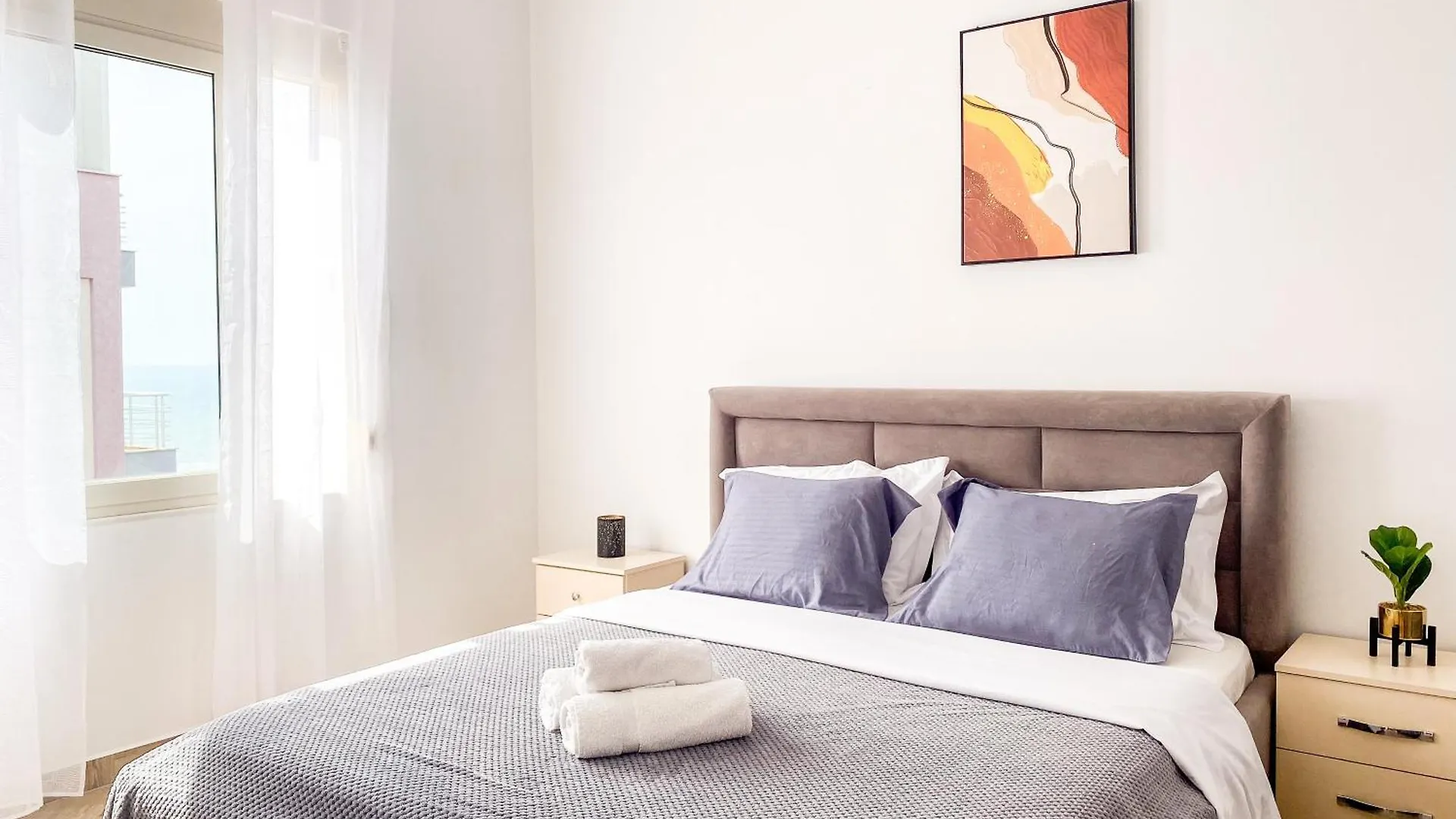 Aparthotel Lunasol Seaside Apartments Durres
