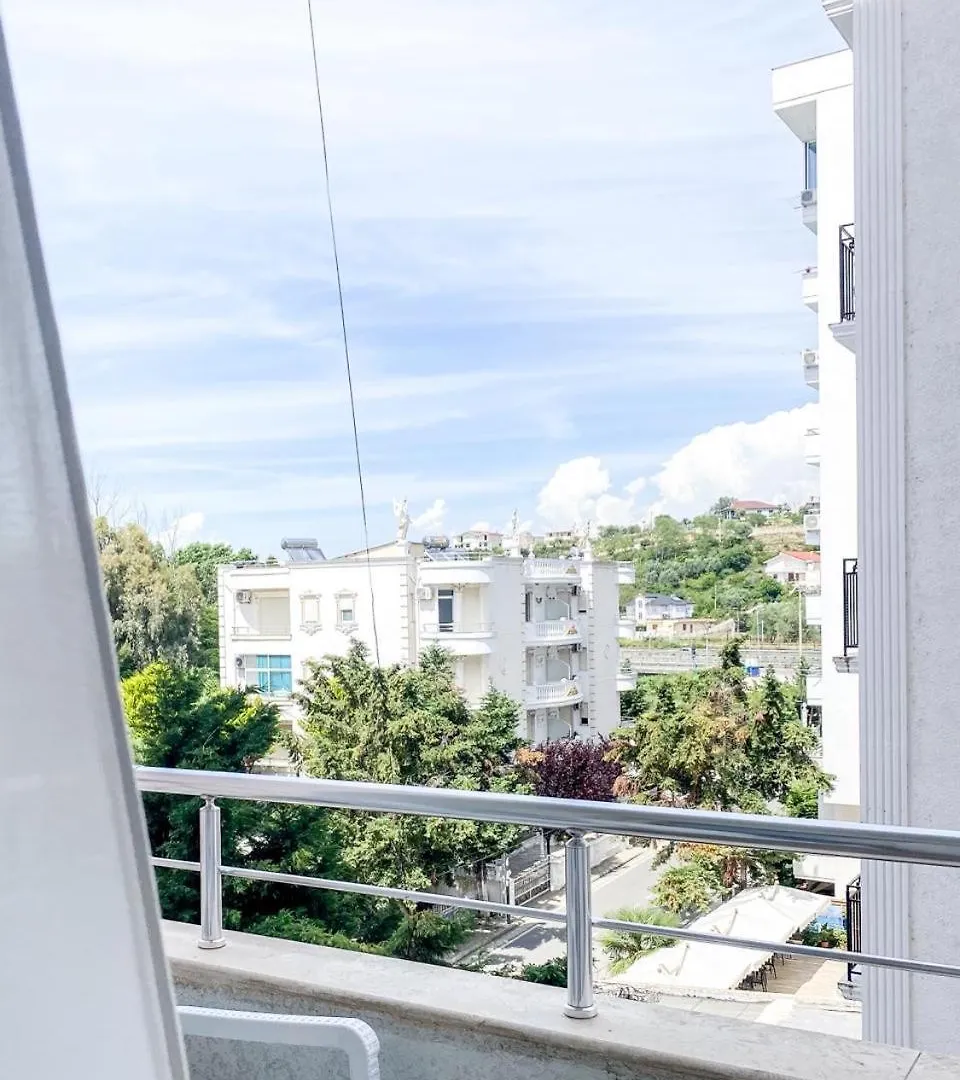 Lunasol Seaside Apartments Durrës 0*,  Albania