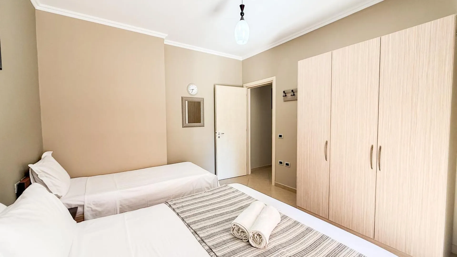 Aparthotel Lunasol Seaside Apartments Durres
